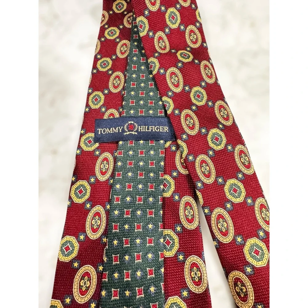 Business Formal Tommy Hilfiger‎ Men Burgundy Geometric Silk Tie Vintage Office